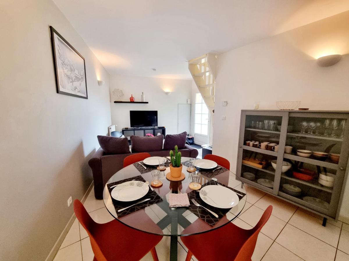 Coquette Maison De Ville Calme Avec Patio Angoulême Dış mekan fotoğraf